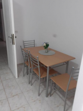 Apartament in zonă centrală complet utilat